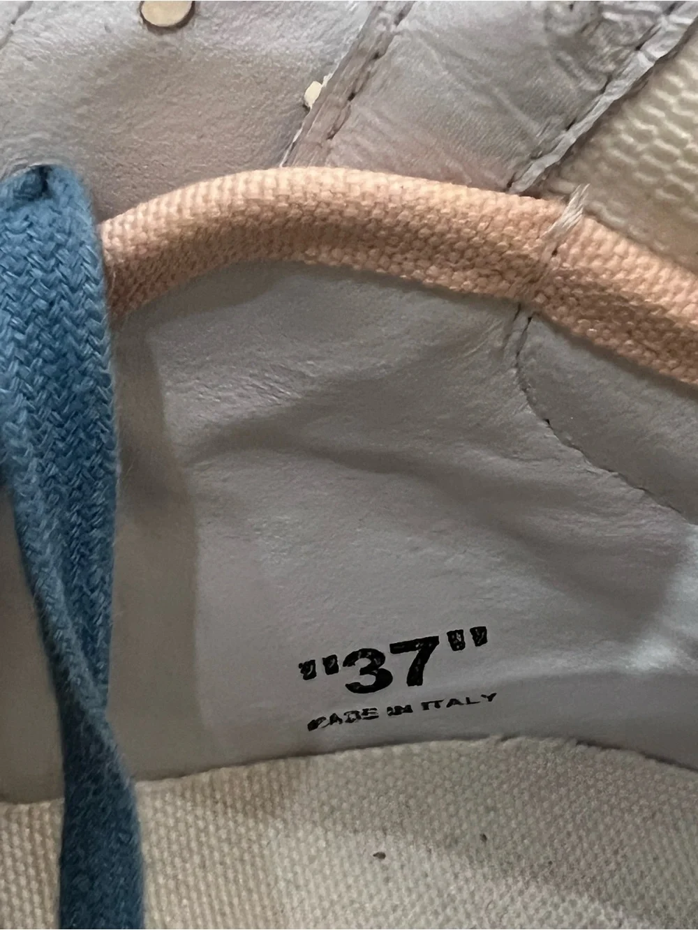 Off-White Women’s High-Top Sneakers in Rose Gold and White